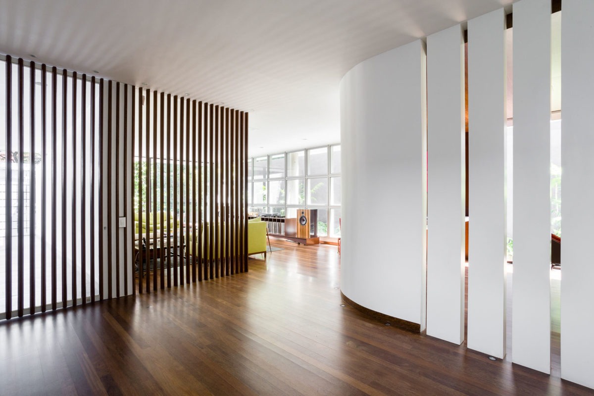 Renkli ve neşeli - Pascali Semerdijan